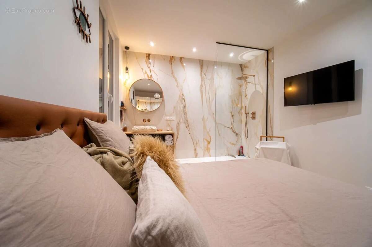 Appartement à MARSEILLE-6E