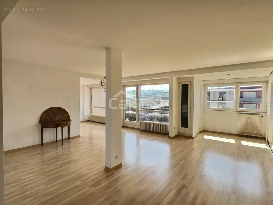 Appartement T4 102m² traversant - photo 2