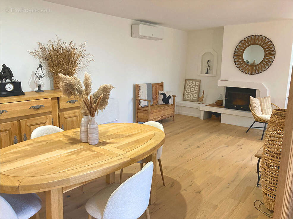 Maison à MONTELIMAR