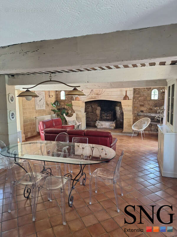 Maison à BONNIEUX