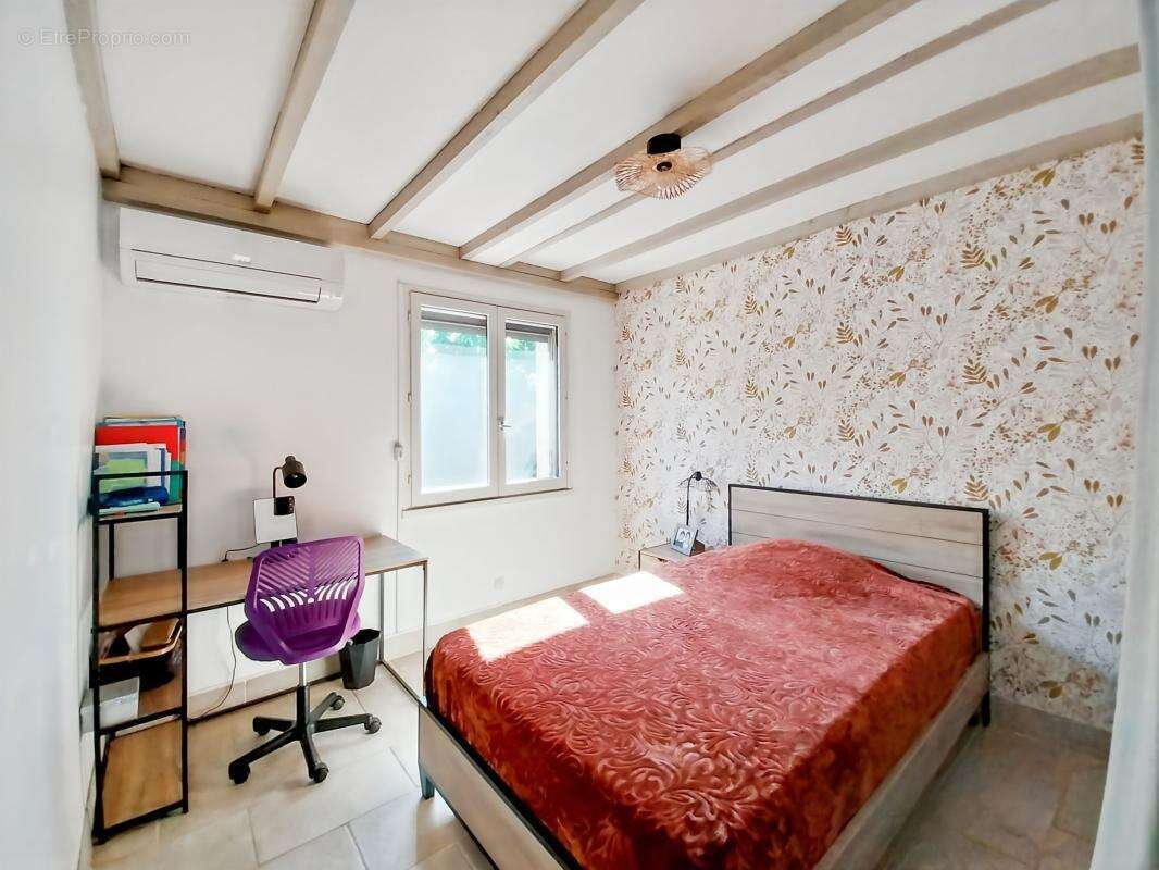 Maison à POMEROLS