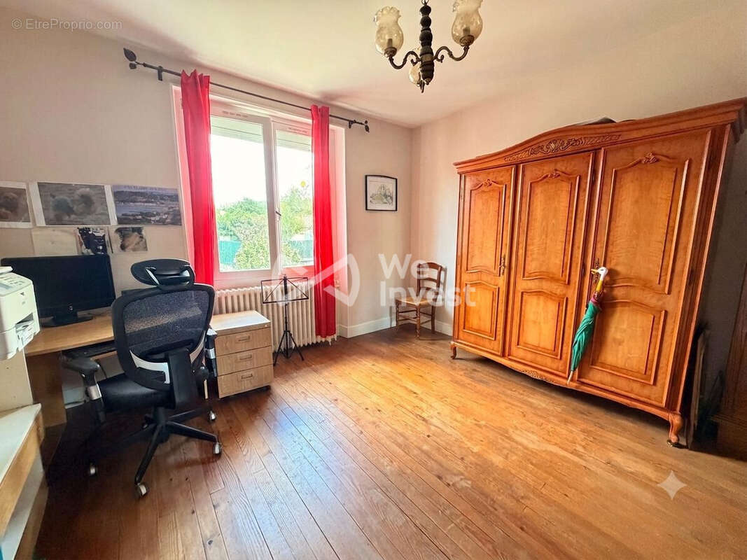 Maison 109 m² à Payrin-Augmontel  - photo 7