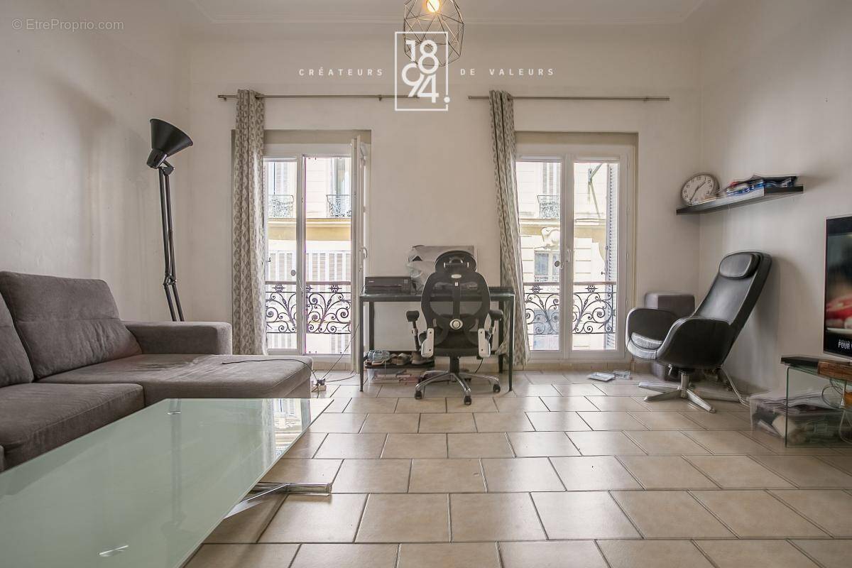 Appartement à MARSEILLE-2E