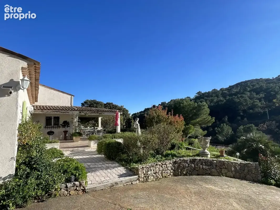 Villa de plain pied avec piscine et vue dégagée - photo 26