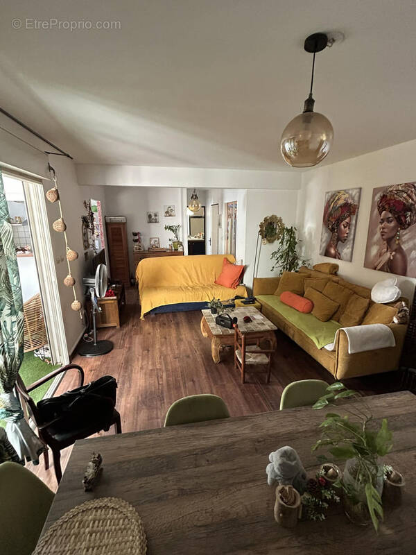 Appartement à SAINT-DENIS