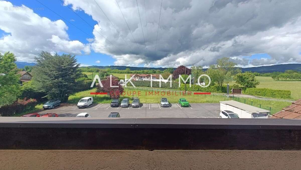 Appartement à SCIENTRIER