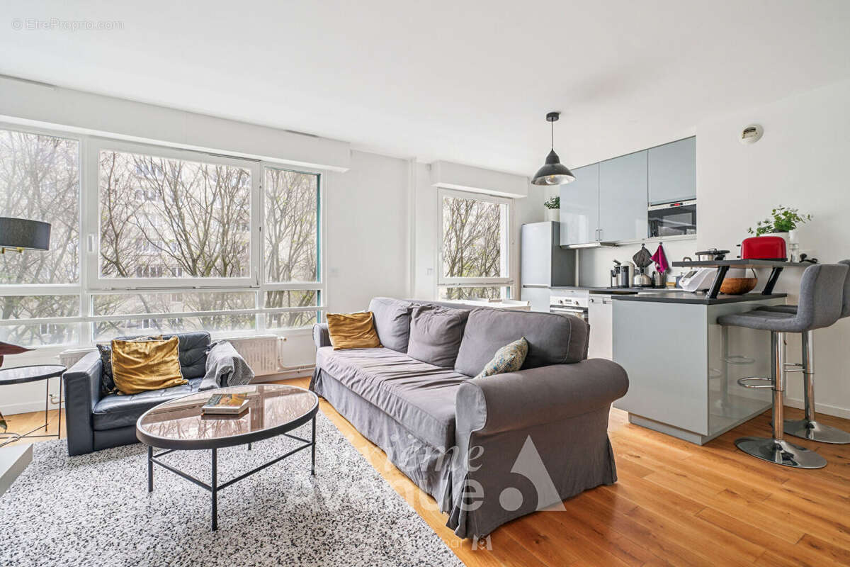 Appartement à PARIS-19E