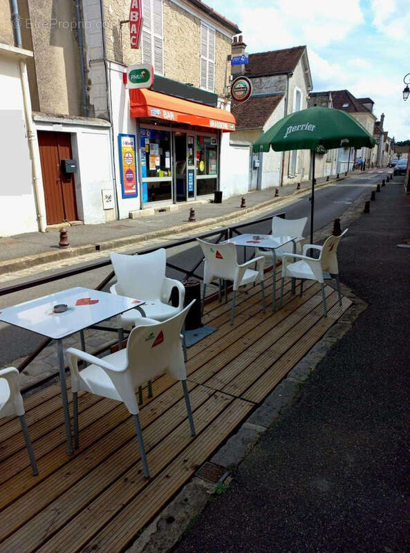 Commerce à AVON
