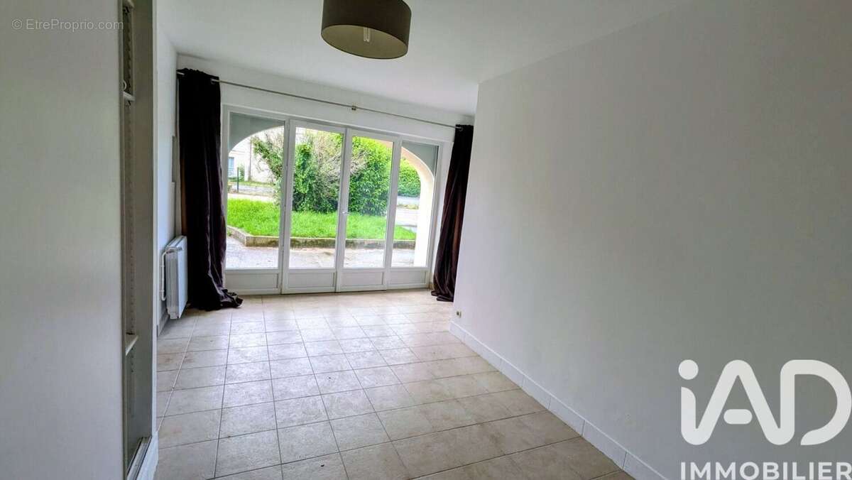 Photo 3 - Appartement à CHARS