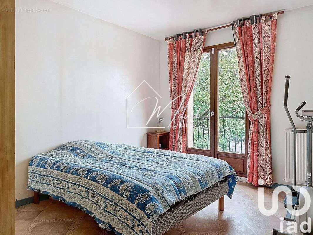 Photo 8 - Maison à LONGPERRIER