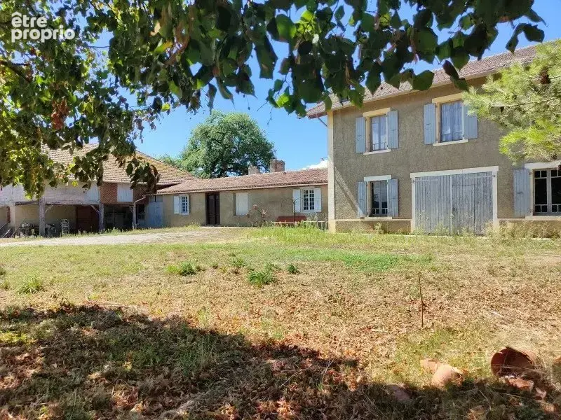 Maison à SEISSAN