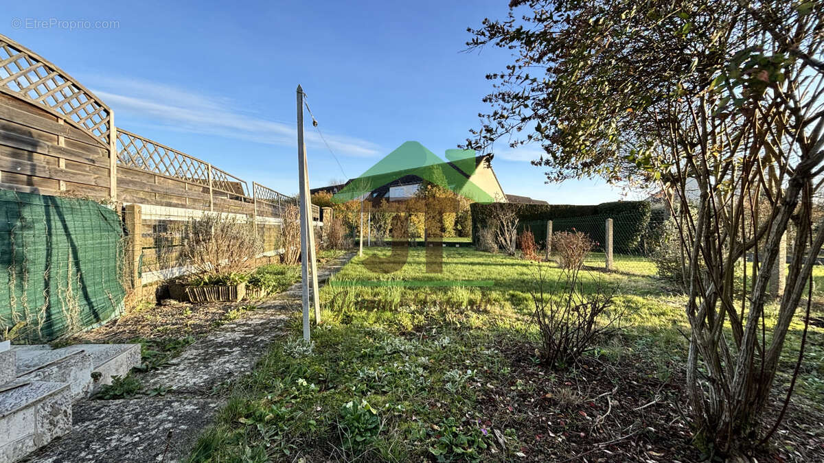 Maison à CHATEAUDUN