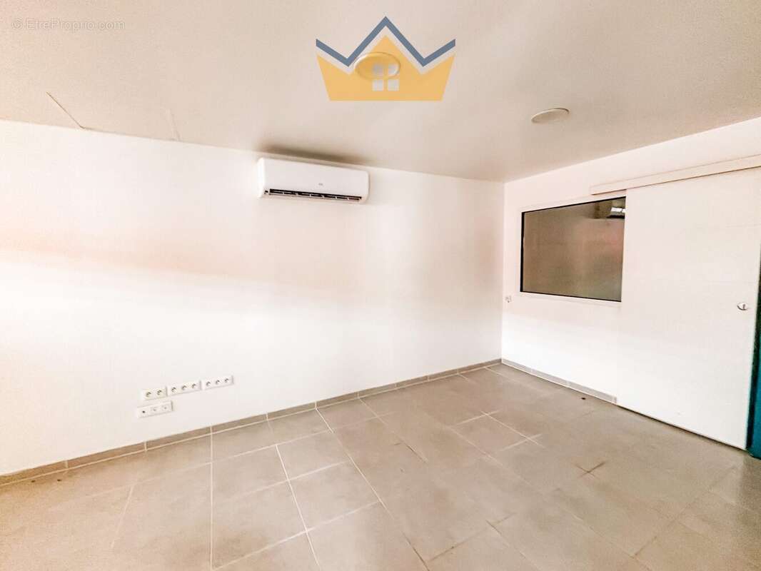 Commerce à FORT-DE-FRANCE