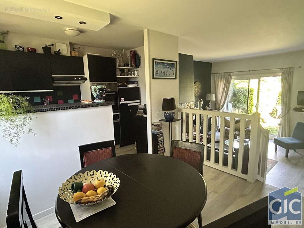 Appartement à TOURGEVILLE