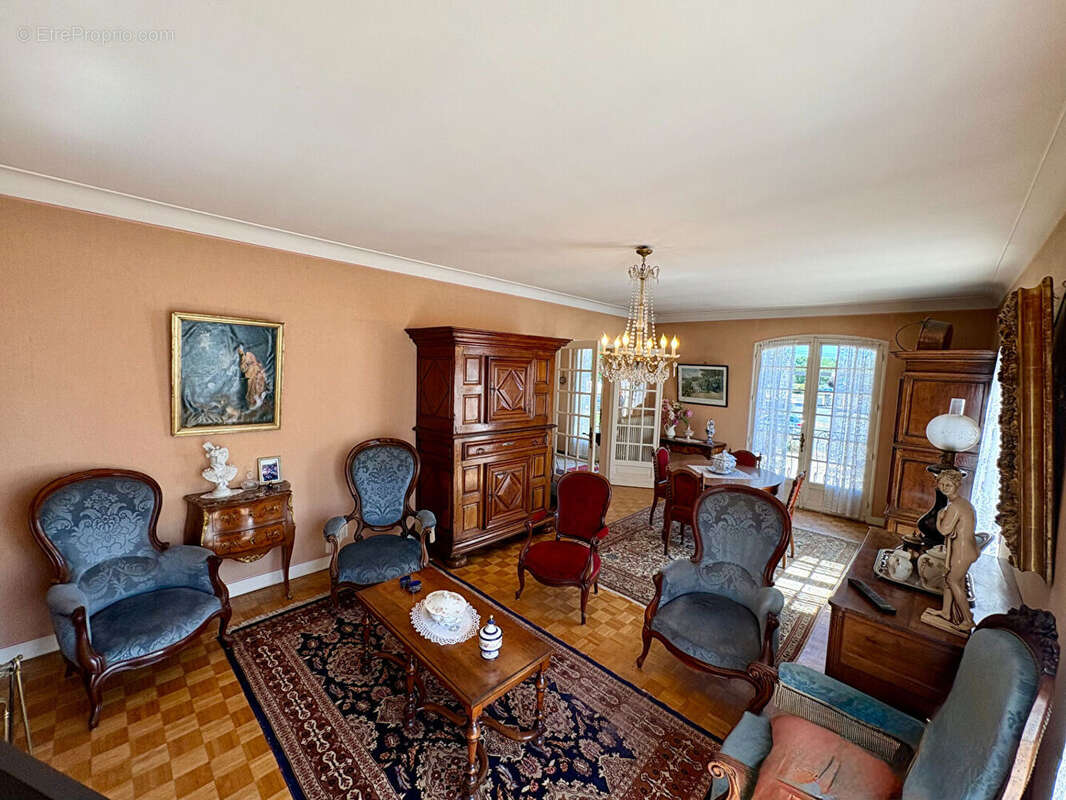 Maison Pineuilh 7 pièces, 180 m2 habitable, 5 chambres, garage,  à pied de la ville et de la gare - photo 7