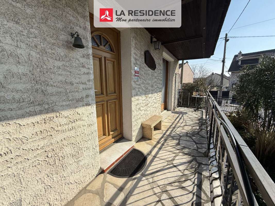 Maison 91 m² à Pierrefitte-Sur-Seine  - photo 3