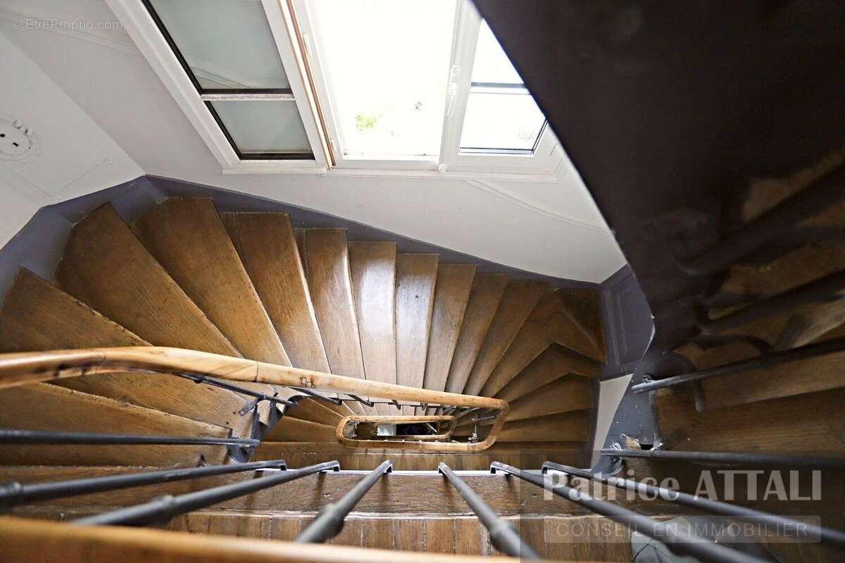 Appartement à PARIS-20E