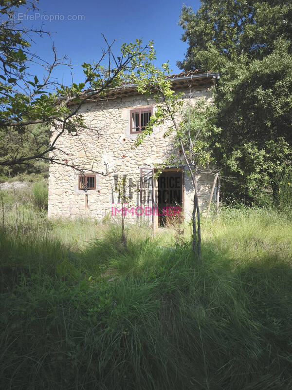 Terrain à MORMOIRON