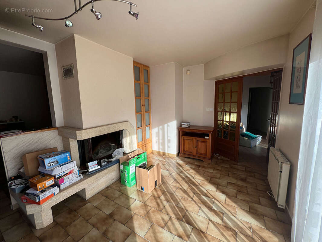 Maison avec dépendance, piscine et bois près de Villeréal - photo 3