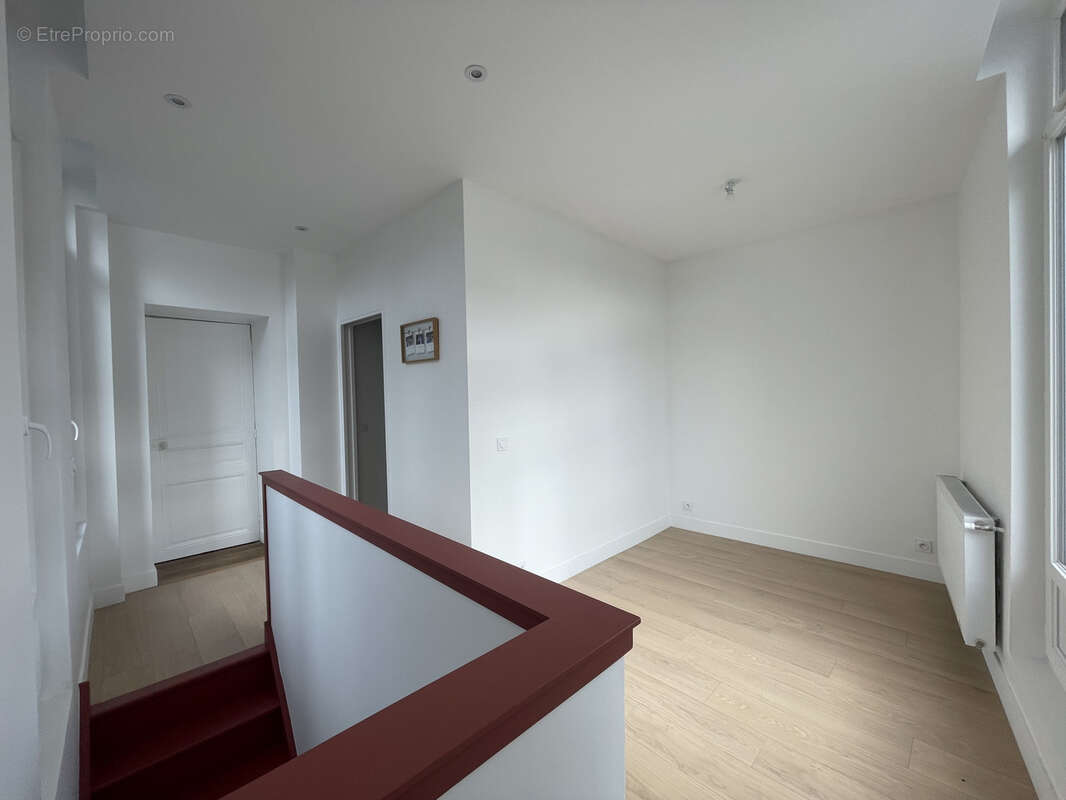 Maison à NEUILLY-EN-THELLE