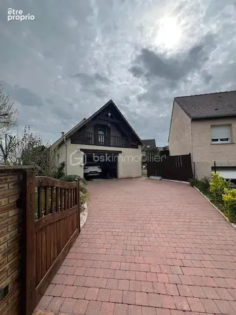Maison à NEAUFLES-SAINT-MARTIN