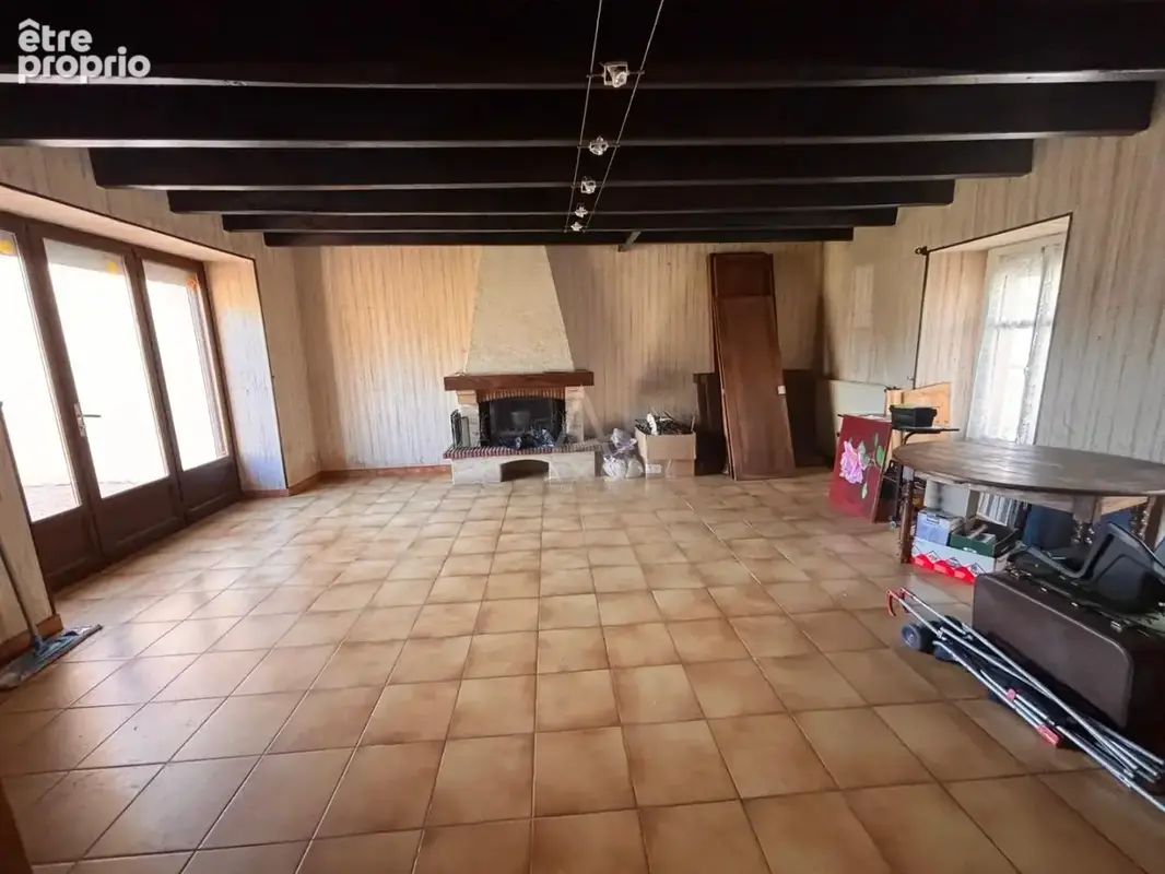 Maison de 6 pièces avec dépendances et terrain divisible - photo 3