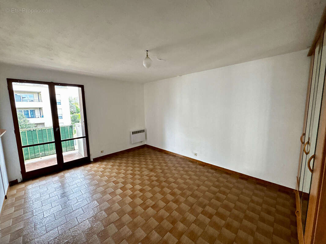 Appartement à SIX-FOURS-LES-PLAGES
