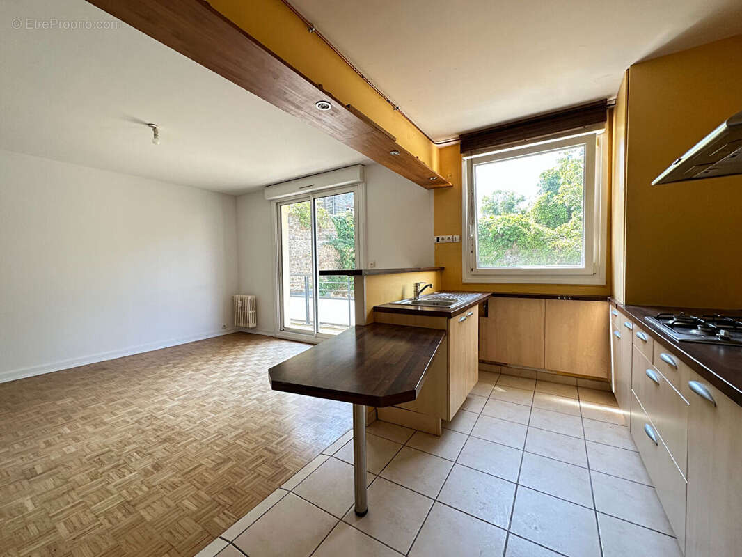 Appartement t3 avec balcon et garage - au centre de saint-brieuc - photo 4