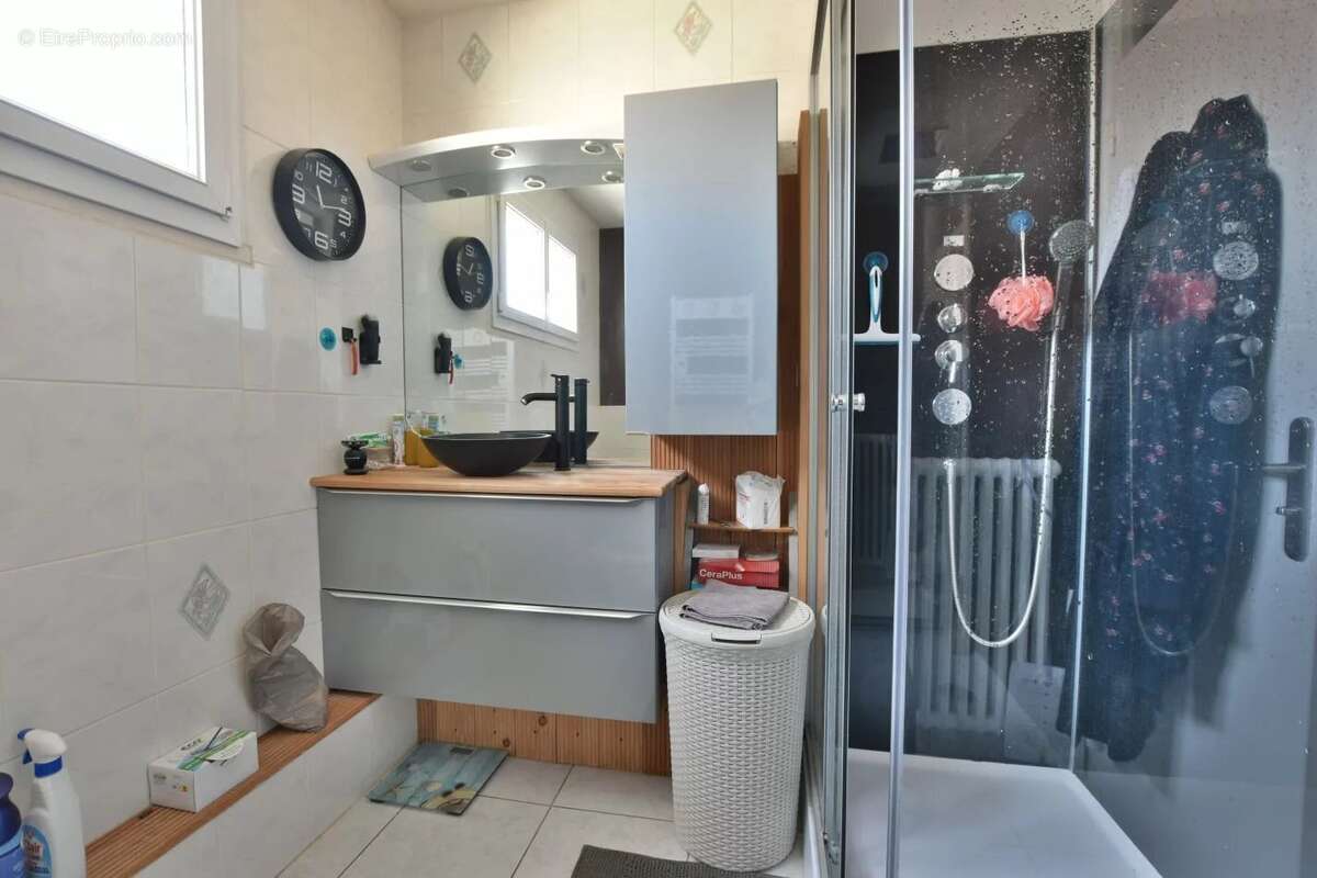 Maison à LA TESSOUALLE