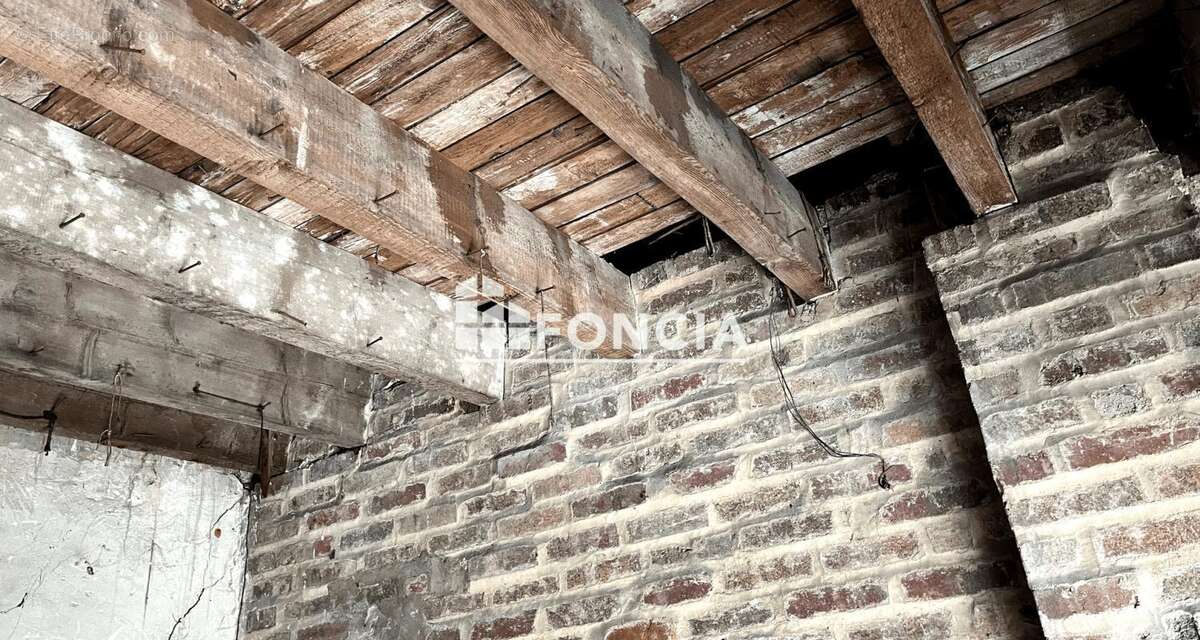 Parking à CROISSY-SUR-SEINE