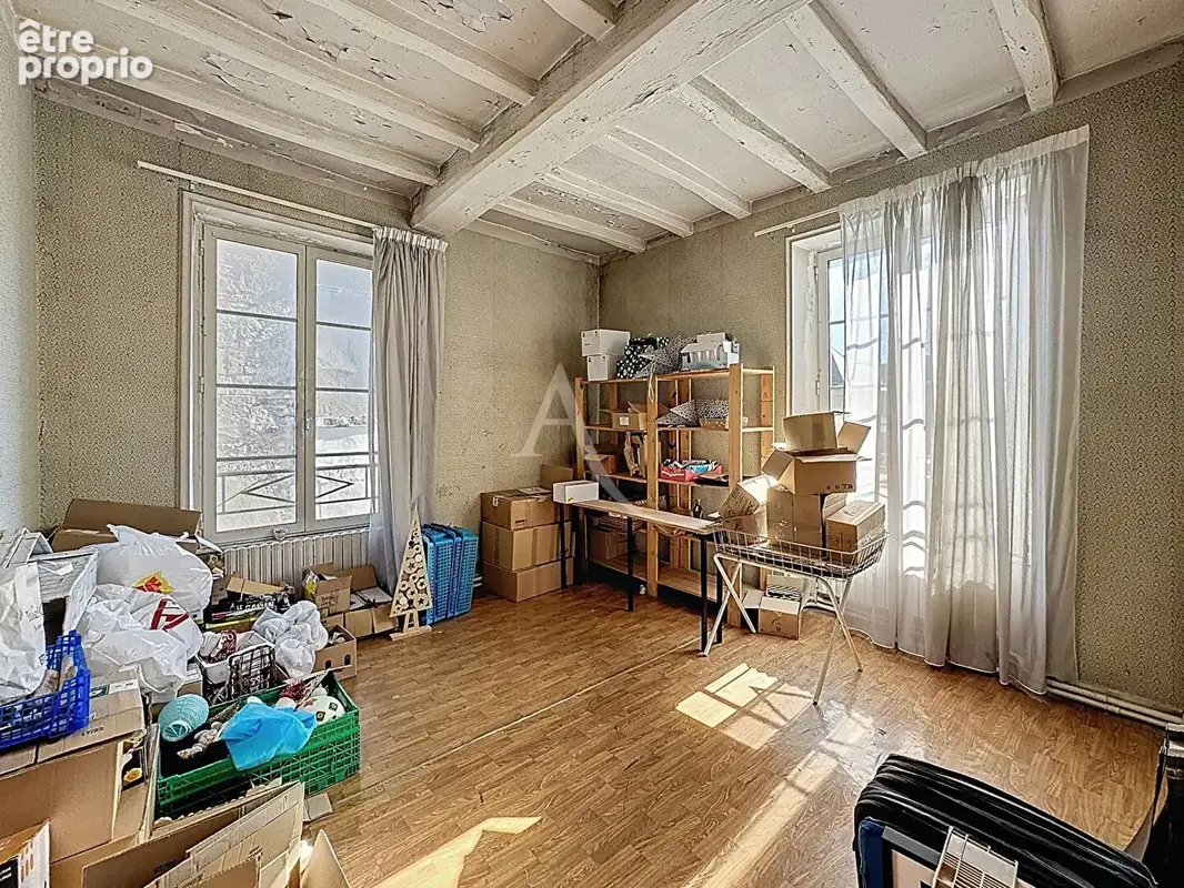 IMMEUBLE Martigne Briand 4 pièce(s) - photo 10