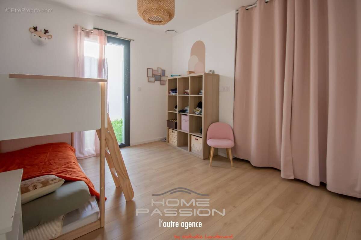 Maison à VAUX-SUR-MER