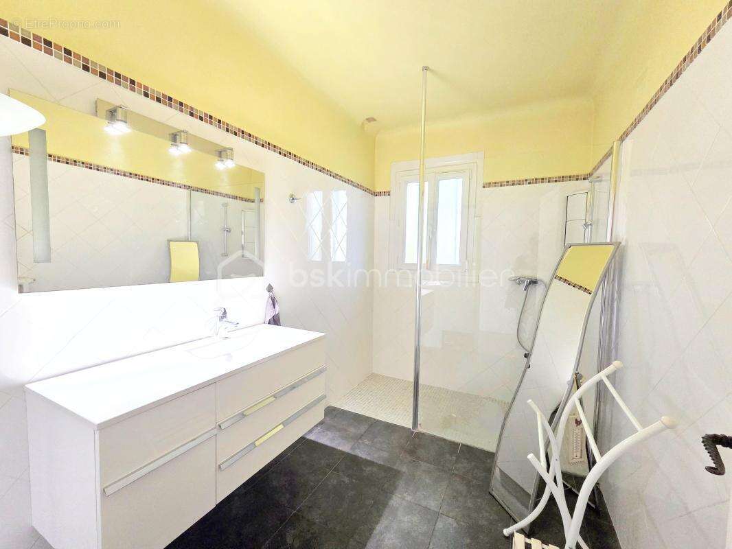 Maison 6 pièces avec piscine - photo 4