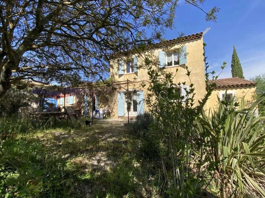 Maison à SAINT-MAXIMIN-LA-SAINTE-BAUME