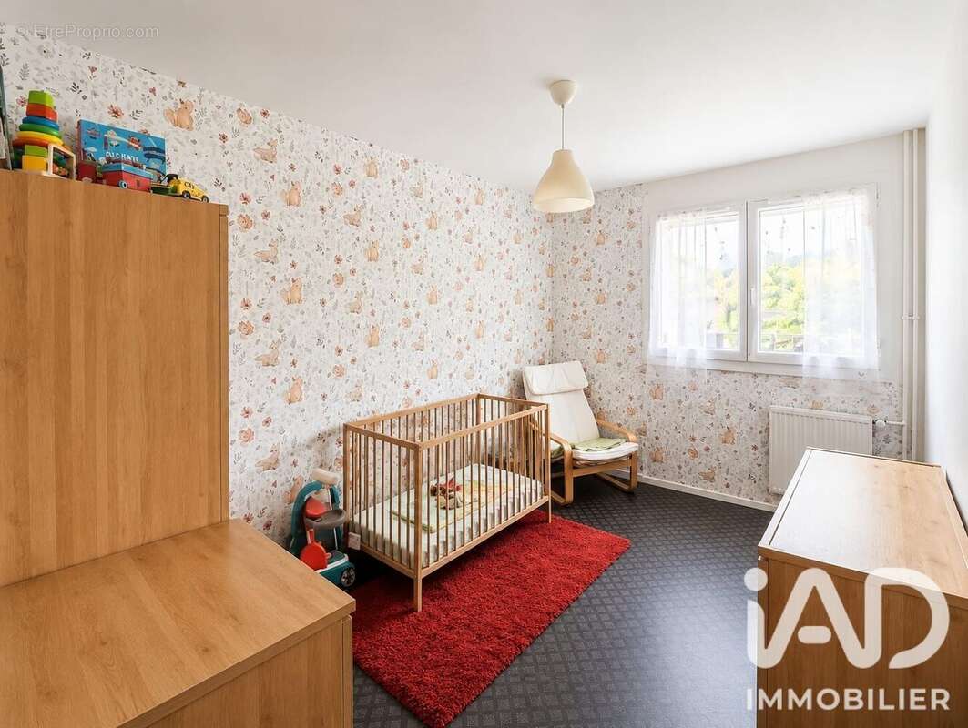 Appartement 84 m² à Charleville-Mezieres  - photo 4