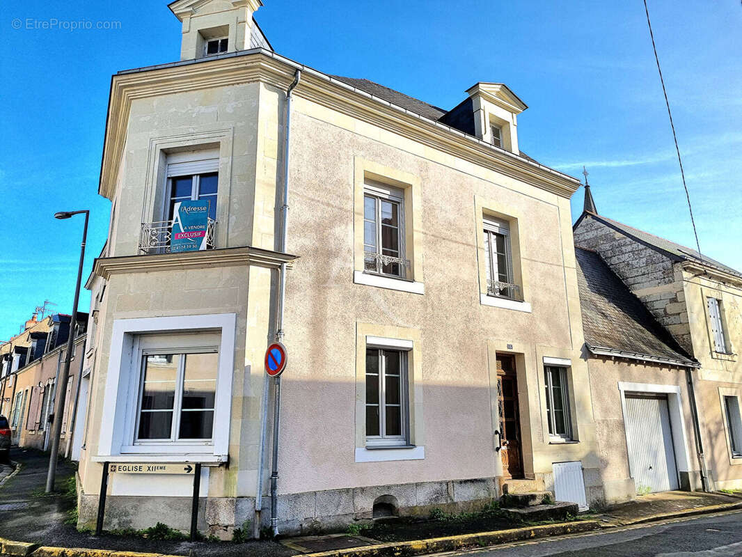Appartement à CHATEAUNEUF-SUR-SARTHE