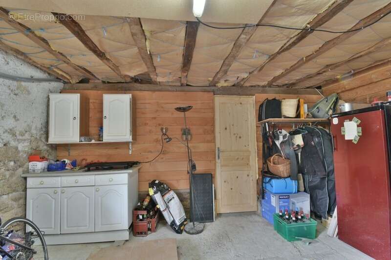 Maison à SAINT-LEGER-MAGNAZEIX