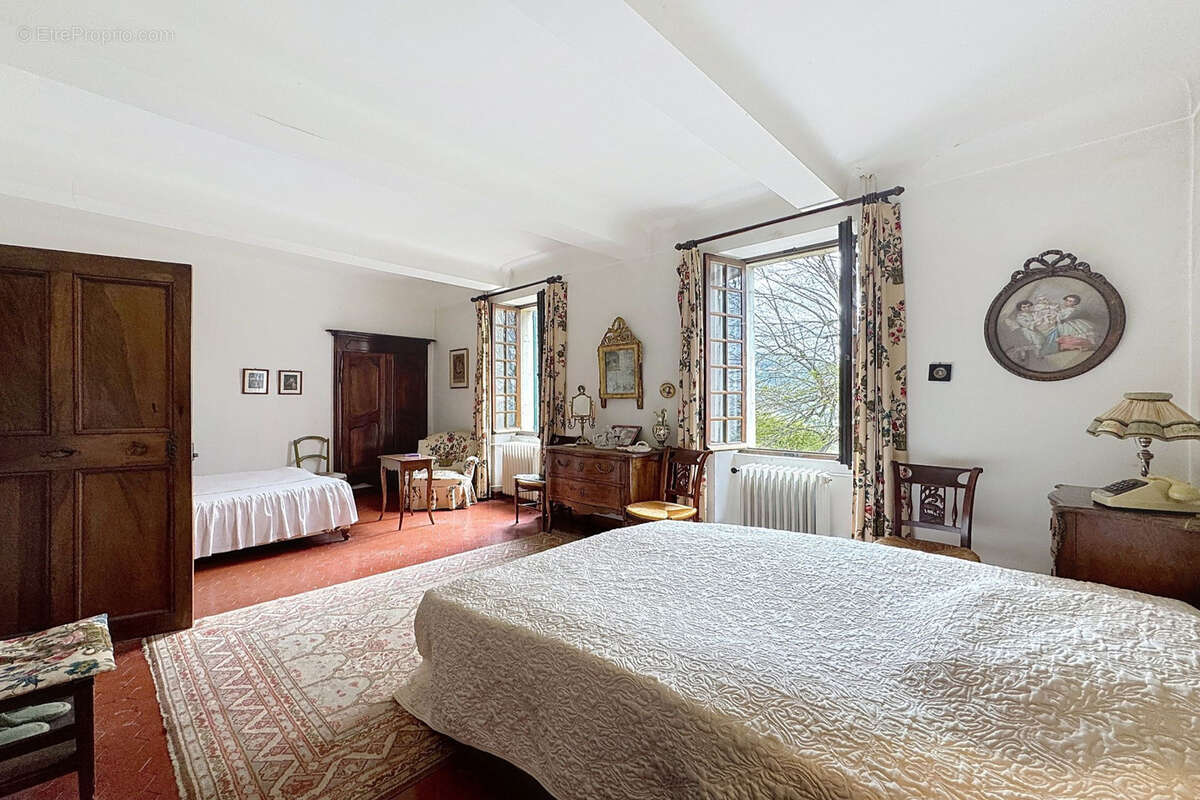Maison à SAIGNON