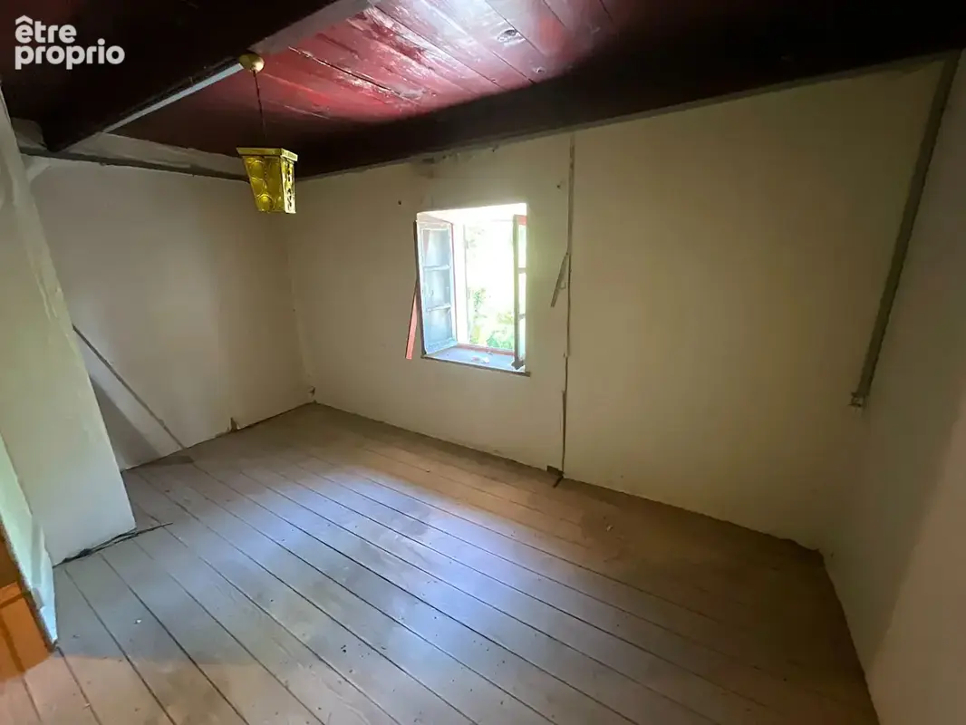Corps de ferme Uzemain 3 pièces 64m2 habitables 996m2 terrain - photo 4