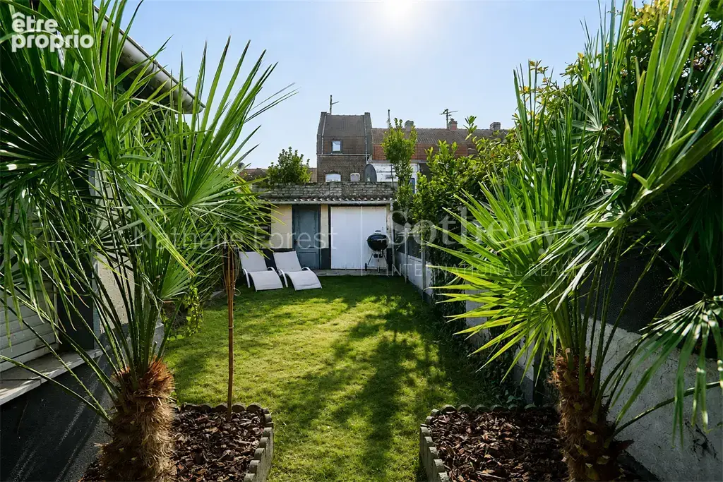 Maison 4 pièces, 2 salle de bains, joli jardin - photo 2