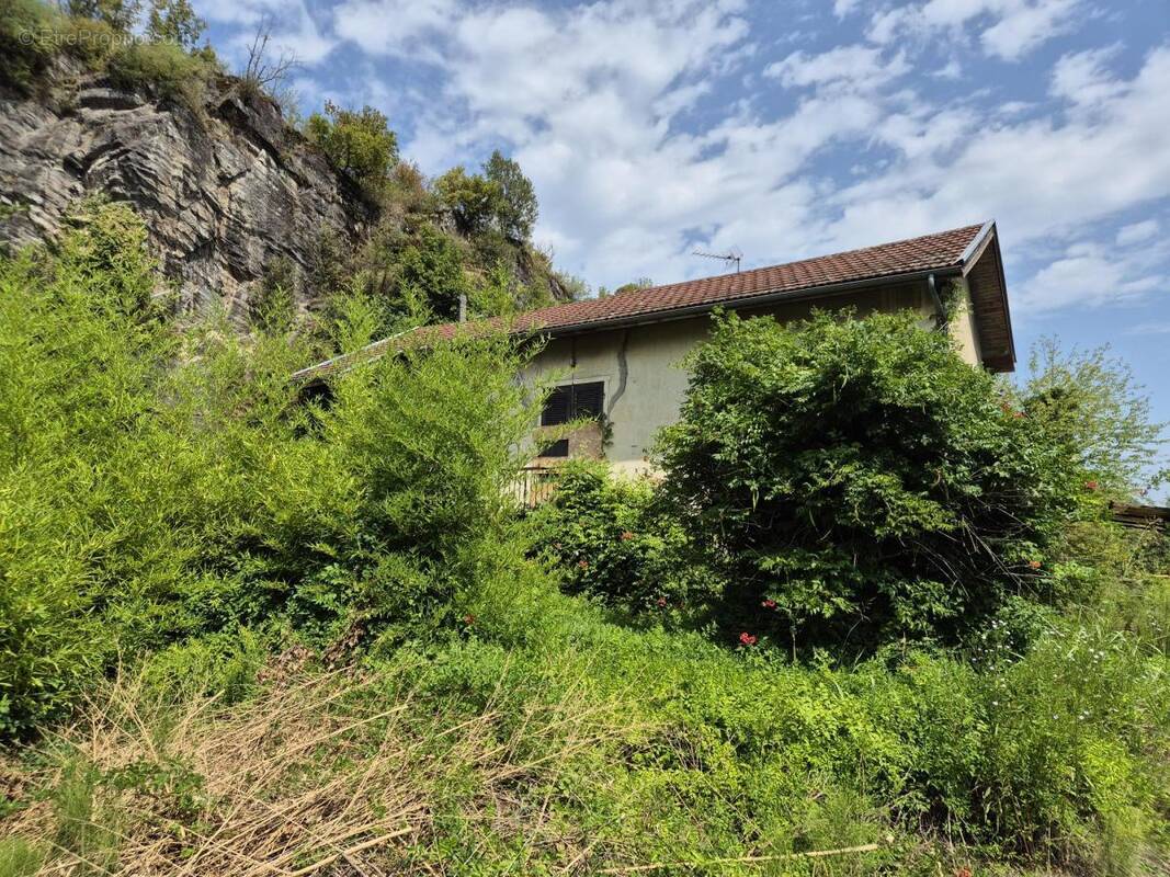 Maison 90 m² à Vizille  - photo 1