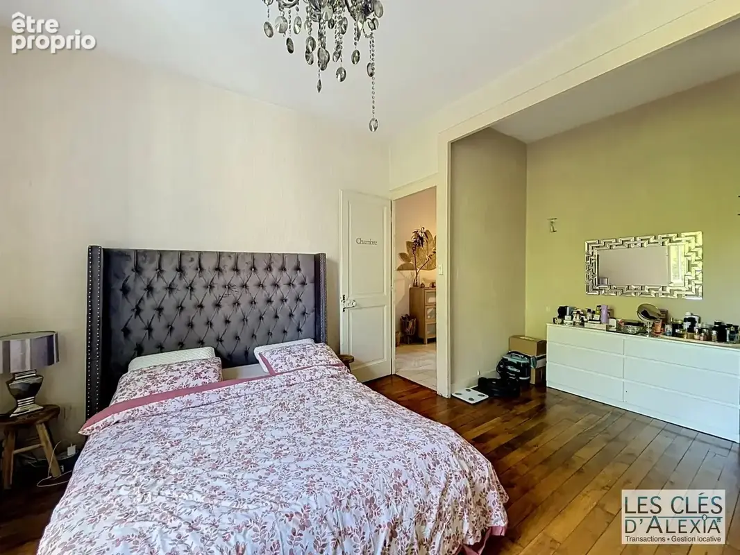 Villeurbanne – t3  de 62,36 m² - traversant avec vue dégagée - photo 11