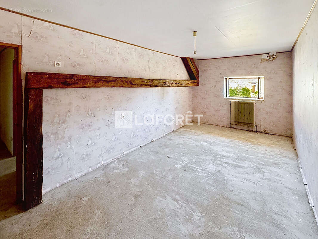 Maison à BEAUJEU-SAINT-VALLIER-PIERREJUX-ET-QUITTEUR