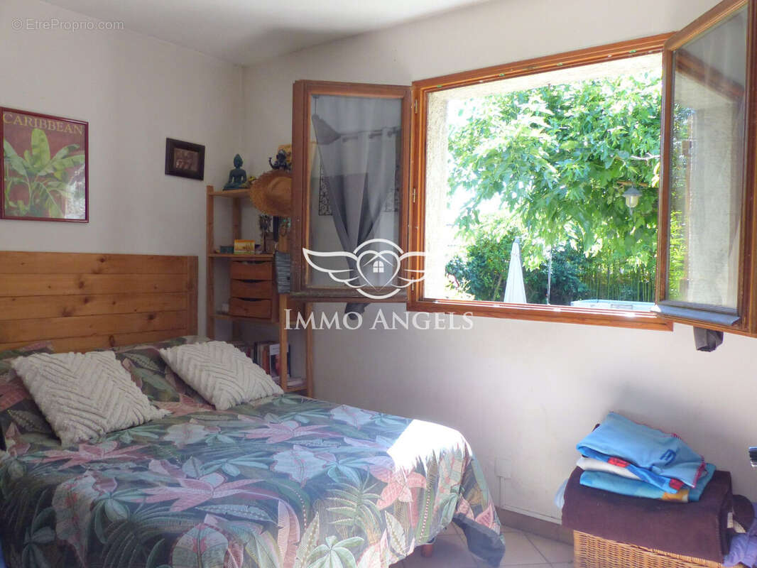 Maison 104 m² à Saint-Jean-De-Vedas  - photo 8