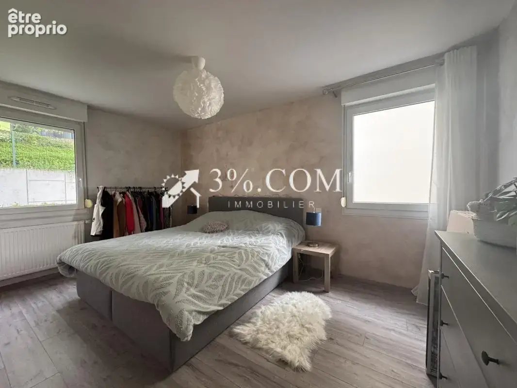 3%COM beau F3 avec terrasse et 2 places de parking- cave - photo 10