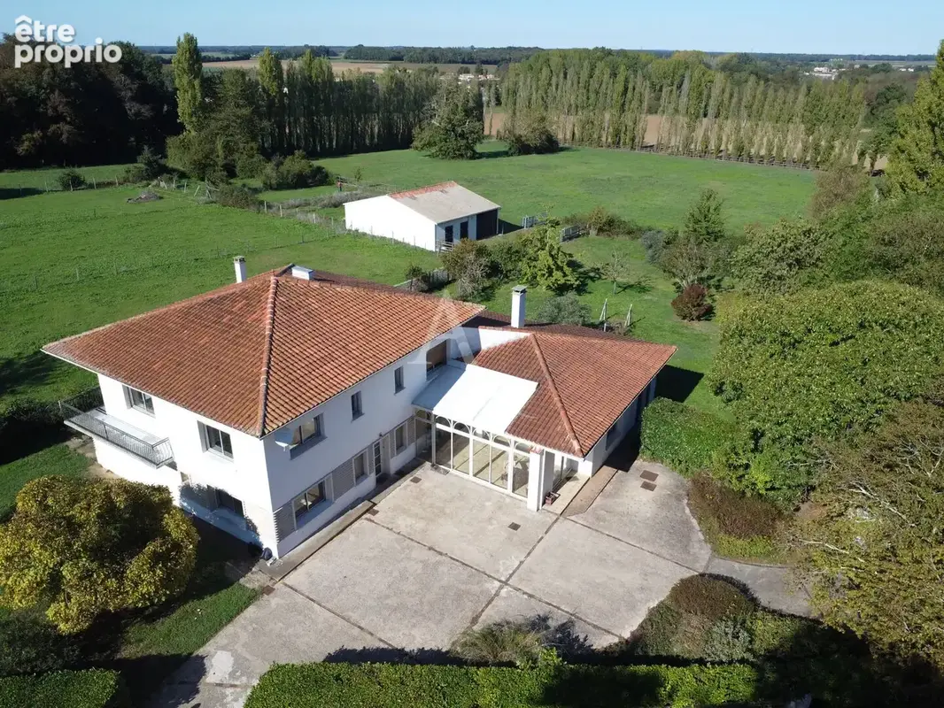 Maison  d'architecte Cravans 17260 - photo 22