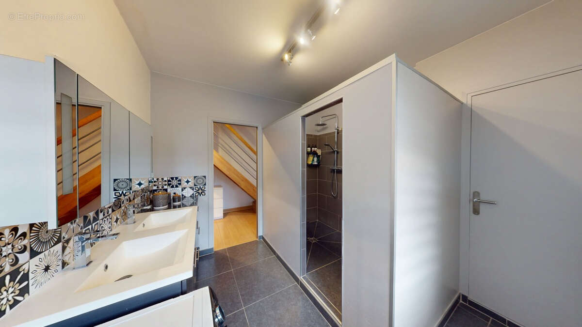 Maison Gieres 215 m2 - photo 7