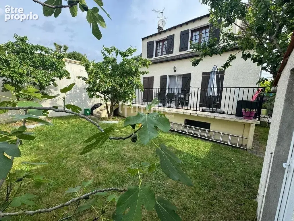 Maison 120m2 avec 6 pièces et jardin - photo 2