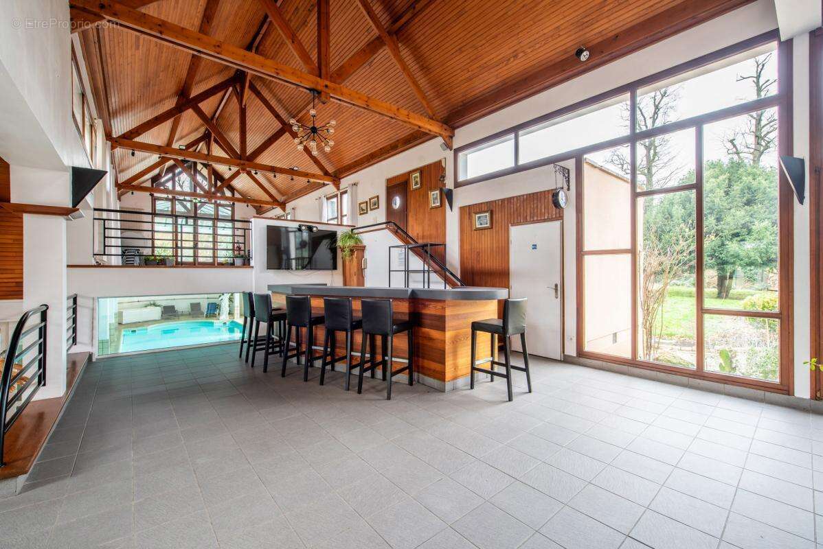 Maison 696 m² à Caudry  - photo 15