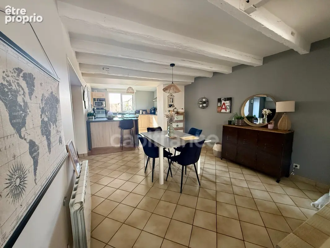  CHAMPDENIERS – Maison de caractère rénovée de 175 m² avec 135 m² de dépendances et fort potentiel - photo 8